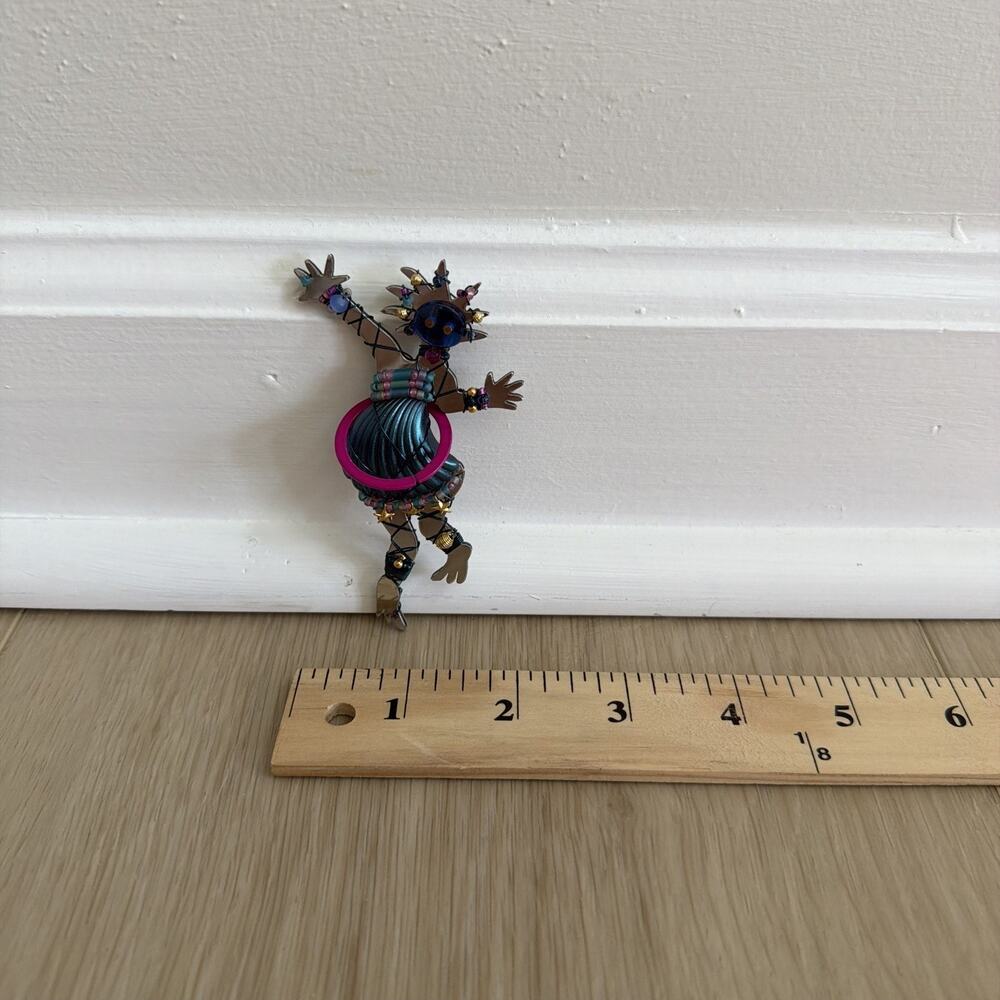 Liztech Tribal Hula Hoop Dancer Brooch ‘98 Multicolor Beads - Picture 12 of 12